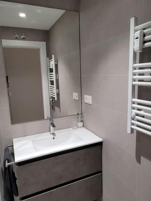 Apartamento Azabache Zaragoza Exterior photo